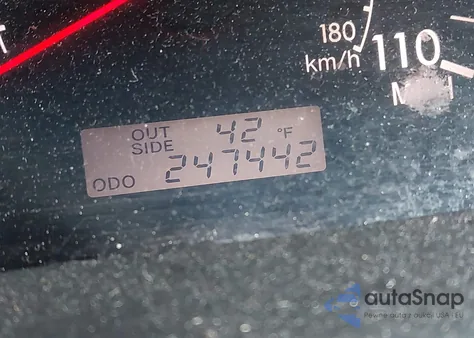 2005 Toyota Corolla Le z USA, uszkodzony, nr VIN 2T1BR32E15C489482